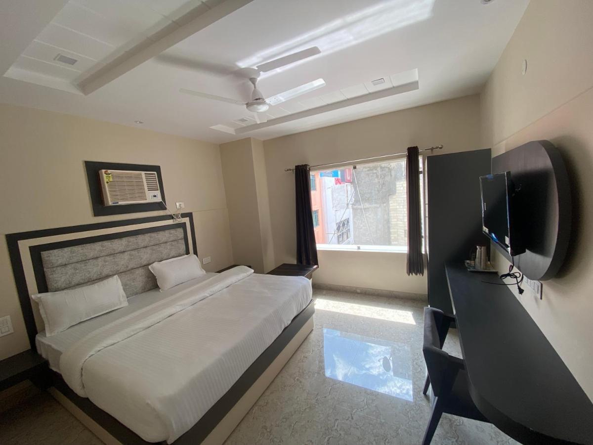 Hotel Blue Sky Haridwār Exterior foto