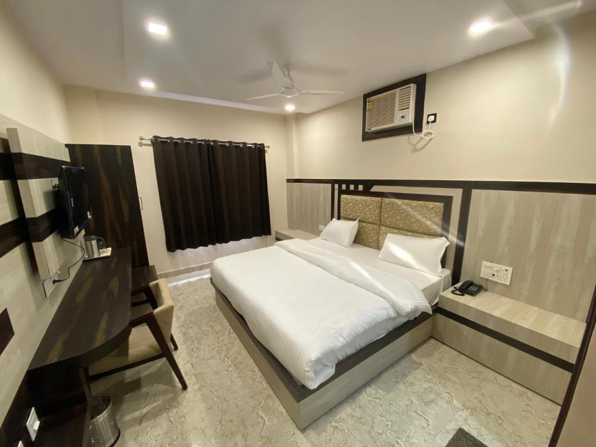 Hotel Blue Sky Haridwār Exterior foto