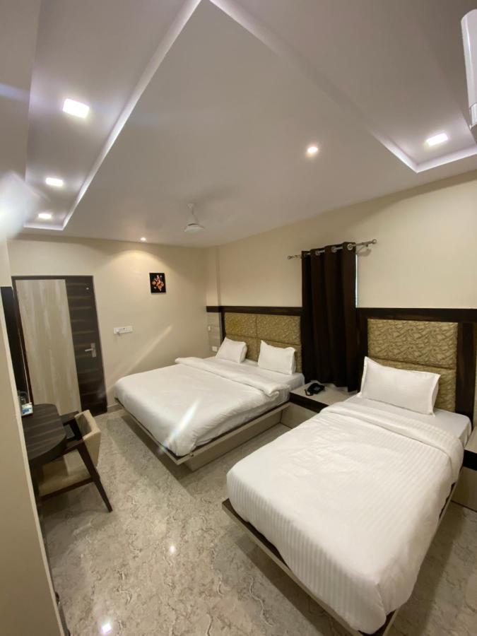 Hotel Blue Sky Haridwār Exterior foto