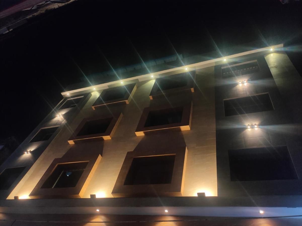 Hotel Blue Sky Haridwār Exterior foto