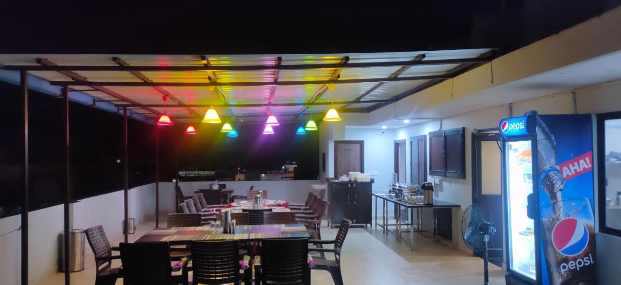 Hotel Blue Sky Haridwār Exterior foto